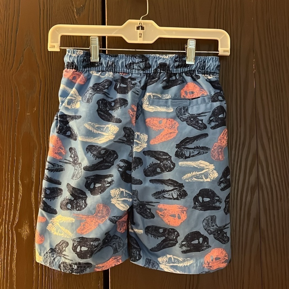 Cat & Jack boy’s swim trunks. Dinosaur skulls. Size Medium. - Picture 5 of 7
